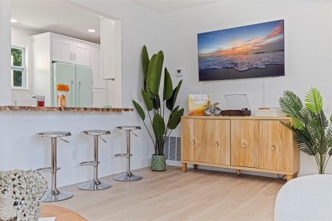 Casa en venta en Dunedin, Florida, 3 dormitorios, 96.62 m2 № 1760586 - foto 8