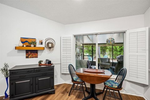 Villa ou maison à vendre à Sun City Center, Floride: 2 chambres, 135.82 m2 № 2418476 - photo 11