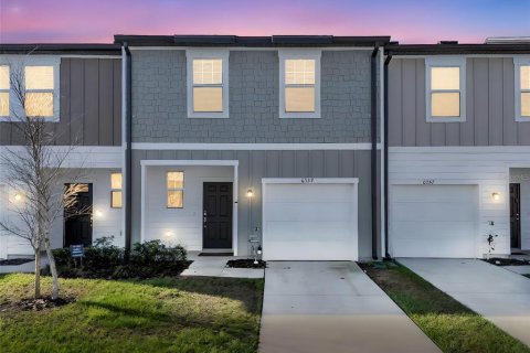 Townhouse in Gibsonton, Florida 3 bedrooms, 136.66 sq.m. № 2207716