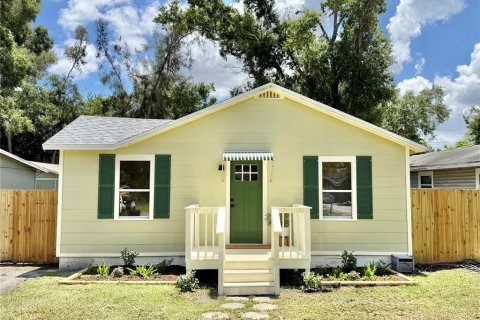 House in Saint Petersburg, Florida 2 bedrooms, 70.23 sq.m. № 2291009