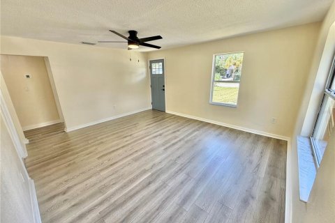 Villa ou maison à vendre à Saint Petersburg, Floride: 2 chambres, 70.23 m2 № 2291009 - photo 3