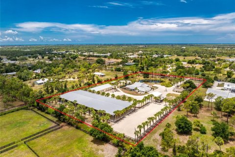 Villa ou maison à vendre à Englewood, Floride: 4 chambres, 246.38 m2 № 2156723 - photo 8