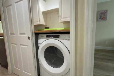 Copropriété à louer à Kissimmee, Floride: 3 chambres, 113.34 m2 № 2356622 - photo 14