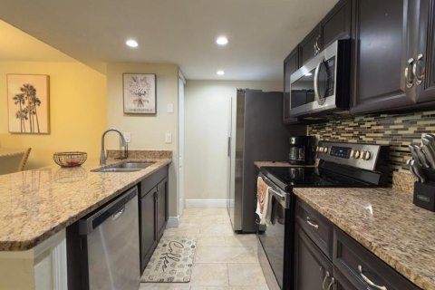 Copropriété à louer à Kissimmee, Floride: 3 chambres, 113.34 m2 № 2356622 - photo 20