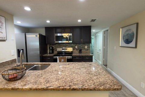 Copropriété à louer à Kissimmee, Floride: 3 chambres, 113.34 m2 № 2356622 - photo 18