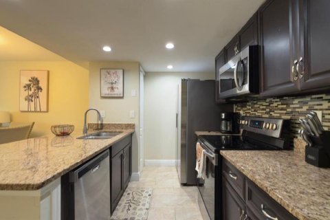 Copropriété à louer à Kissimmee, Floride: 3 chambres, 113.34 m2 № 2356622 - photo 17