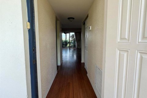 Condo in Lake Worth, Florida, 3 bedrooms № 2146372 - photo 9