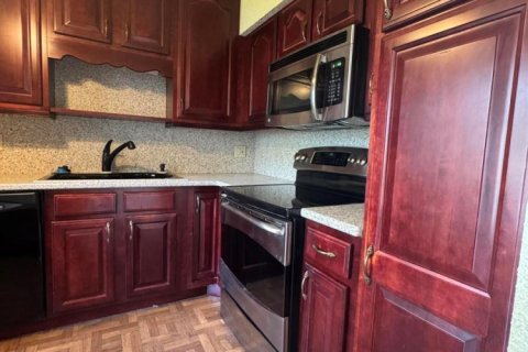 Condo in Lake Worth, Florida, 3 bedrooms № 2146372 - photo 11