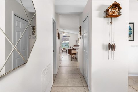 Villa ou maison à vendre à Deltona, Floride: 3 chambres, 169.36 m2 № 1854310 - photo 9