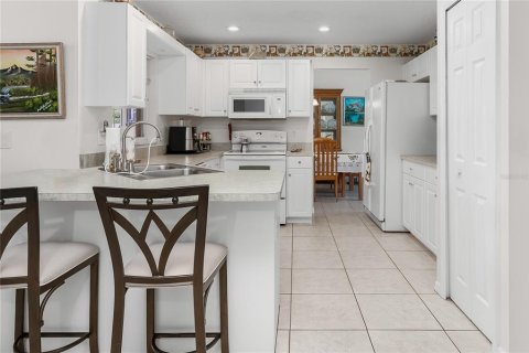 Villa ou maison à vendre à Deltona, Floride: 3 chambres, 169.36 m2 № 1854310 - photo 11