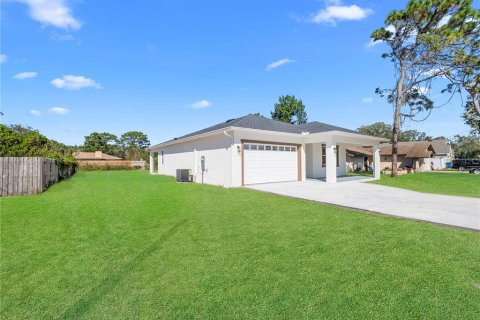 House in Spring Hill, Florida 4 bedrooms, 189.43 sq.m. № 2114013 - photo 3