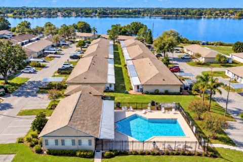 Condo in Winter Haven, Florida, 2 bedrooms  № 2391381 - photo 9