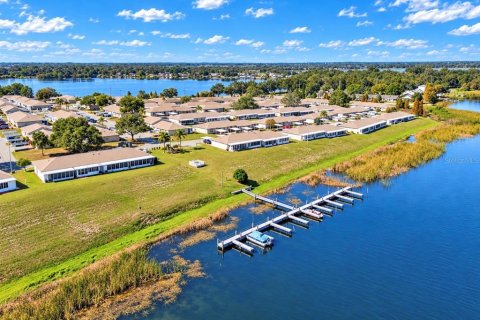 Condo in Winter Haven, Florida, 2 bedrooms  № 2391381 - photo 12