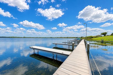 Condo in Winter Haven, Florida, 2 bedrooms  № 2391381 - photo 11