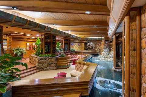 Condo in Miami, Florida, 2 bedrooms № 1978779 - photo 28