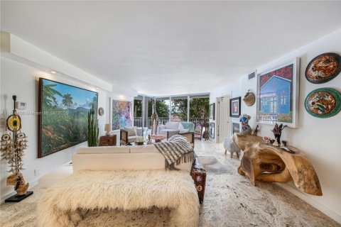 Condo in Miami, Florida, 2 bedrooms № 1978779