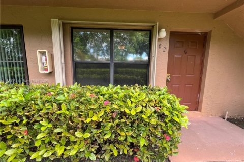 Condo in Sunrise, Florida, 2 bedrooms  № 1788381 - photo 1