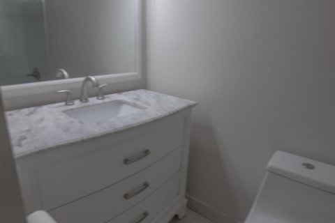 House in North Lauderdale, Florida 3 bedrooms, 144.74 sq.m. № 2083721 - photo 13