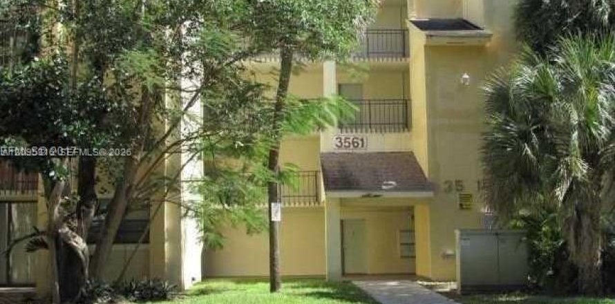 Condo à Miami, Floride, 2 chambres  № 2384790