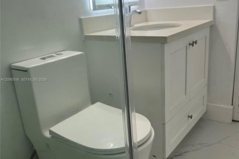 Copropriété à louer à Miami, Floride: 2 chambres, 91.23 m2 № 2384790 - photo 8