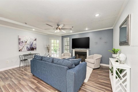 Condo in Tampa, Florida, 1 bedroom № 2383440 - photo 2