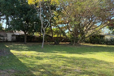 Снять в аренду виллу или дом в Майами, Флорида 3 спальни, 140.28м2, № 1999900 - фото 19