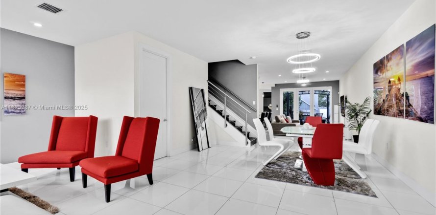 Touwnhouse à LANDMARK à Doral, Floride 3 chambres, 228.91 m2 № 1788868