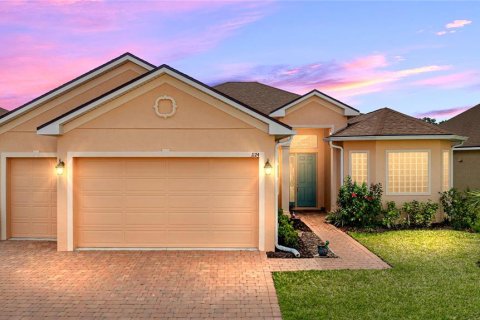 Villa ou maison à vendre à Winter Haven, Floride: 3 chambres, 196.3 m2 № 1626114 - photo 1