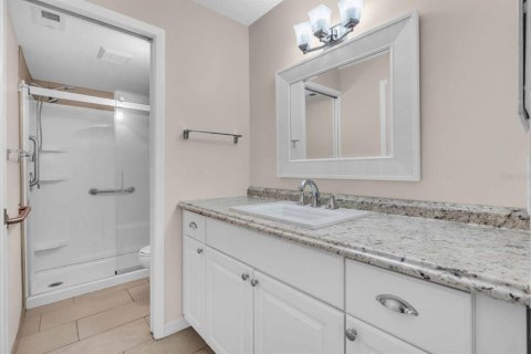 Copropriété à louer à Sarasota, Floride: 2 chambres, 87.42 m2 № 2384216 - photo 8
