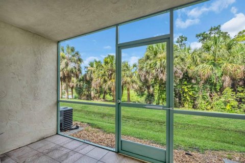 Copropriété à louer à Sarasota, Floride: 2 chambres, 87.42 m2 № 2384216 - photo 12