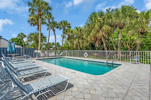 Copropriété à louer à Sarasota, Floride: 2 chambres, 87.42 m2 № 2384216 - photo 13