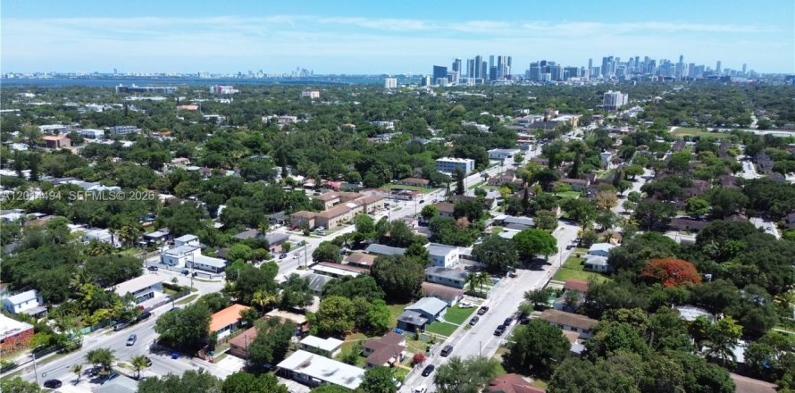 Appartement à Miami, Floride 2 chambres, 83.61 m2 № 2171264