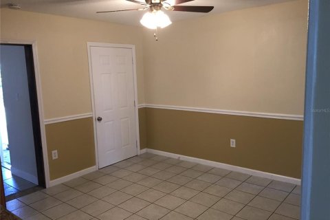 House in Winter Springs, Florida 4 bedrooms, 130.53 sq.m. № 1831157 - photo 4