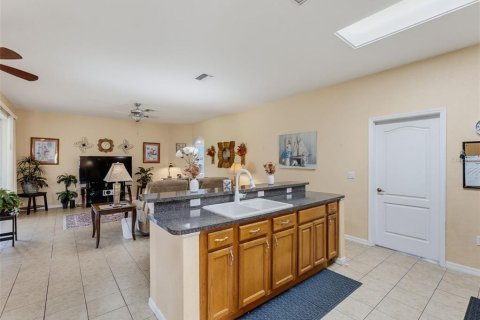 Villa ou maison à vendre à Brooksville, Floride: 3 chambres, 199.74 m2 № 2400232 - photo 25