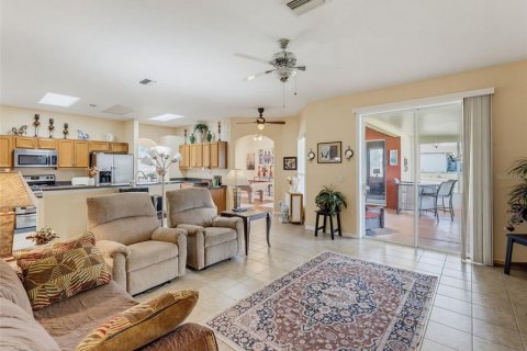 Villa ou maison à vendre à Brooksville, Floride: 3 chambres, 199.74 m2 № 2400232 - photo 28