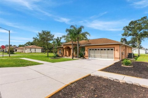 Villa ou maison à vendre à Brooksville, Floride: 3 chambres, 199.74 m2 № 2400232 - photo 6