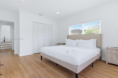 Casa en alquiler en North Bay Village, Florida, 4 dormitorios, 247.96 m2 № 2085633 - foto 30