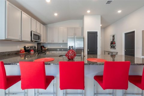 Villa ou maison à vendre à Kissimmee, Floride: 4 chambres, 157.47 m2 № 1717004 - photo 12