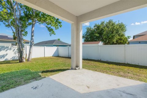 Villa ou maison à vendre à Kissimmee, Floride: 4 chambres, 157.47 m2 № 1717004 - photo 26