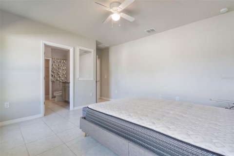 Villa ou maison à vendre à Kissimmee, Floride: 4 chambres, 157.47 m2 № 1717004 - photo 19