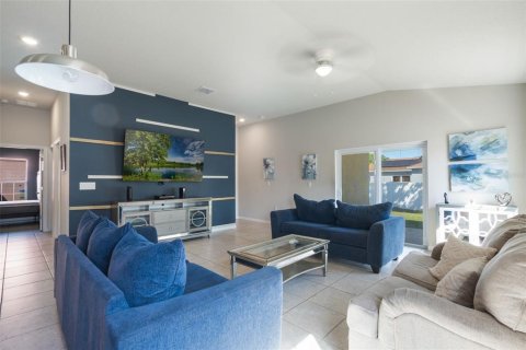 Villa ou maison à vendre à Kissimmee, Floride: 4 chambres, 157.47 m2 № 1717004 - photo 7