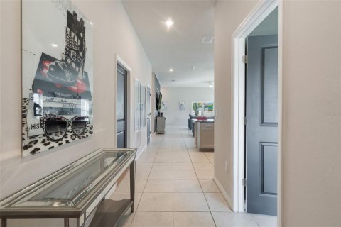Villa ou maison à vendre à Kissimmee, Floride: 4 chambres, 157.47 m2 № 1717004 - photo 4
