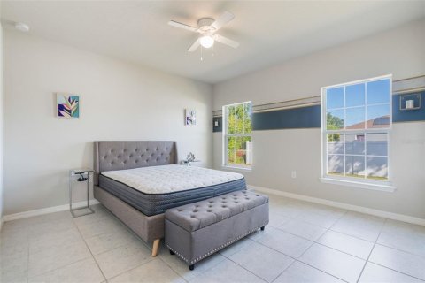 Villa ou maison à vendre à Kissimmee, Floride: 4 chambres, 157.47 m2 № 1717004 - photo 17