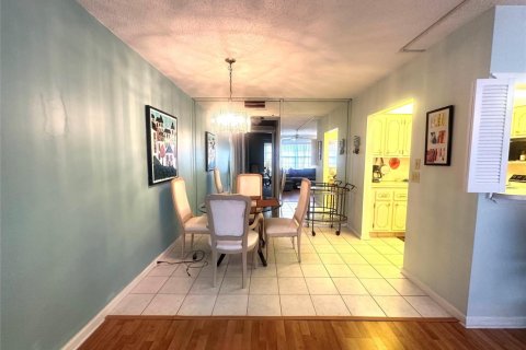 Condominio en venta en Deerfield Beach, Florida, 1 dormitorio, 66.89 m2 № 2178191 - foto 7