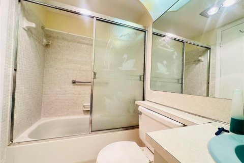 Condominio en venta en Deerfield Beach, Florida, 1 dormitorio, 66.89 m2 № 2178191 - foto 16
