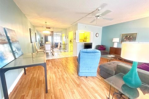 Condominio en venta en Deerfield Beach, Florida, 1 dormitorio, 66.89 m2 № 2178191 - foto 4