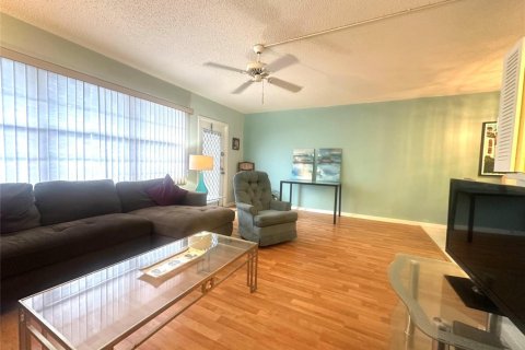 Condominio en venta en Deerfield Beach, Florida, 1 dormitorio, 66.89 m2 № 2178191 - foto 3