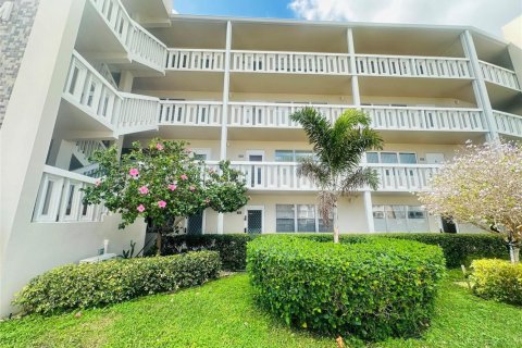 Studio in the Condo in Deerfield Beach, Florida № 2178191