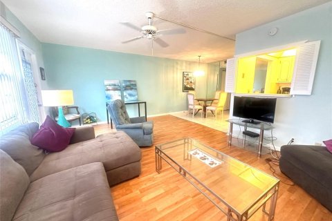 Condominio en venta en Deerfield Beach, Florida, 1 dormitorio, 66.89 m2 № 2178191 - foto 5