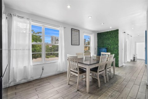 Condo in Miami Beach, Florida, 3 bedrooms  № 1944815 - photo 7